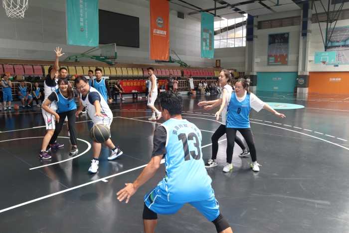 環(huán)湖路夢之隊（資源開發(fā)黨支部）VS曼巴精神隊（宜石、石瀘聯(lián)合黨支部） (3)