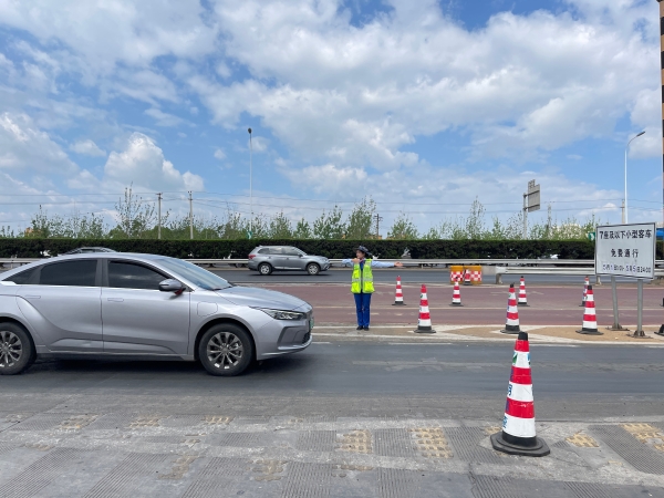 免費(fèi)車輛通行 (3)