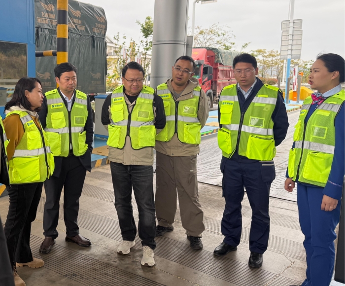 現(xiàn)場參觀一